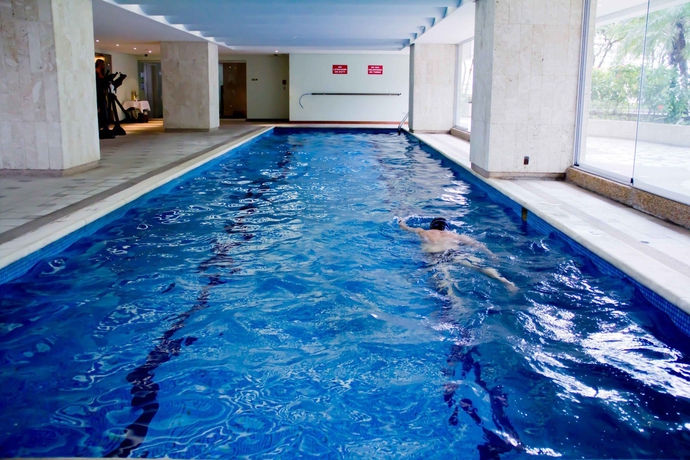 Imagen de la piscina del Hotel Caracas Palace. Foto 13