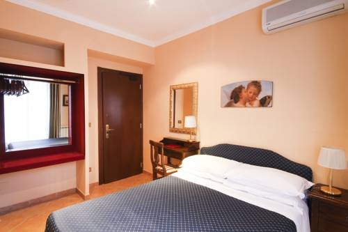 Imagen general del Hotel Caracciolo. Foto 9