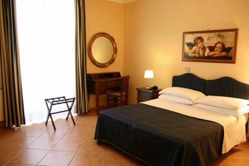 Imagen general del Hotel Caracciolo. Foto 13