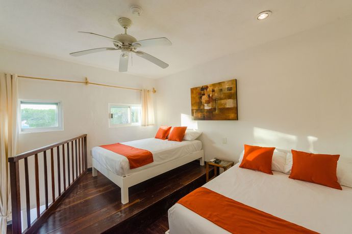 Imagen de la habitación del Hotel Caracol Puerto Morelos. Foto 14