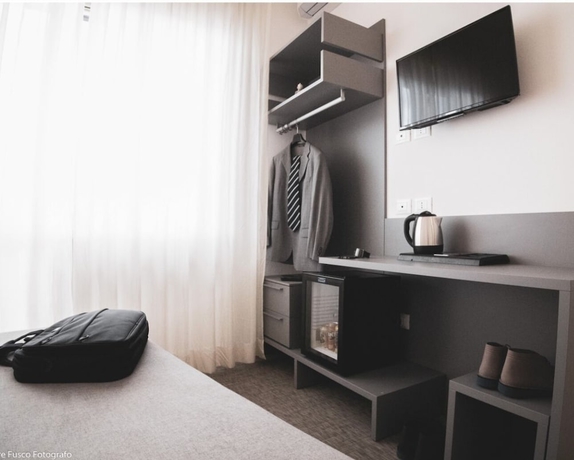 Imagen de la habitación del Hotel Caraibi, Cervia. Foto 2