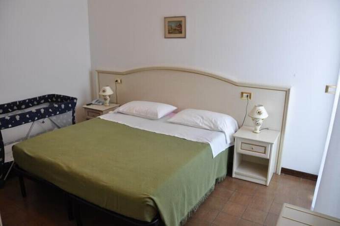 Imagen de la habitación del Hotel Caraibi, Grottammare. Foto 19