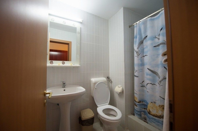 Imagen de la habitación del Hotel Caraiman Mamaia. Foto 4
