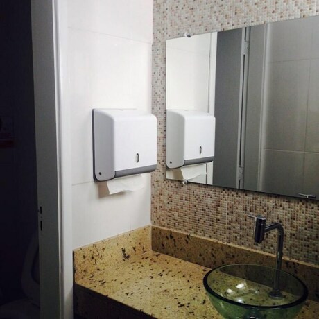 Imagen de la habitación del Hotel Caraj&aacute;s, Varginha. Foto 24