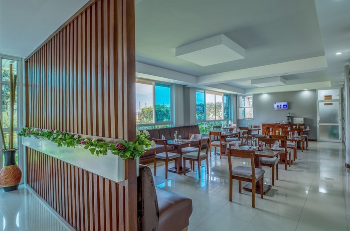 Imagen de los interiores del Hotel Caran Kisugu. Foto 10
