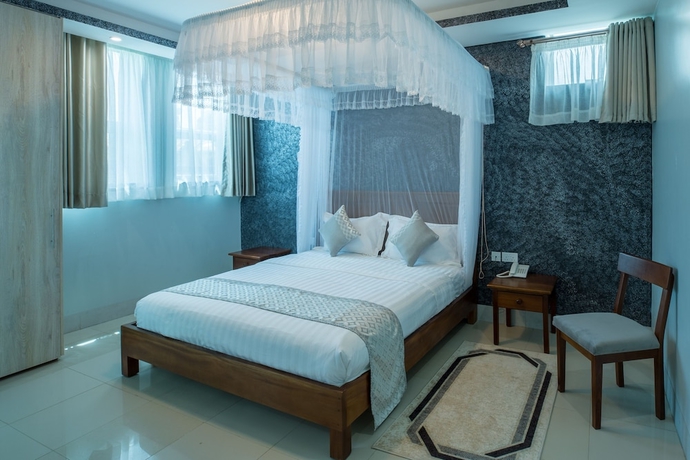 Imagen de los interiores del Hotel Caran Kisugu. Foto 11