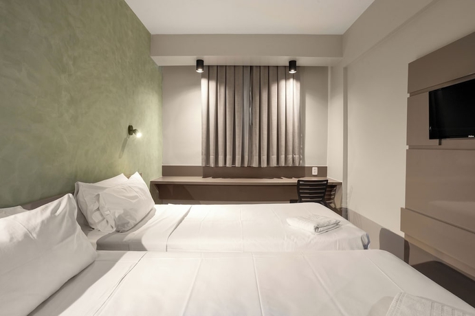 Imagen de la habitación del Hotel Carand&aacute; Hplus Express. Foto 8