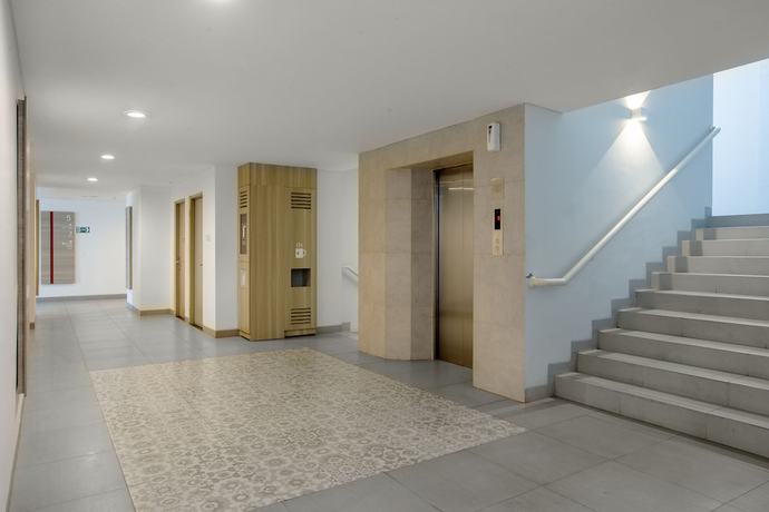 Imagen de los interiores del Hotel Carani. Foto 15