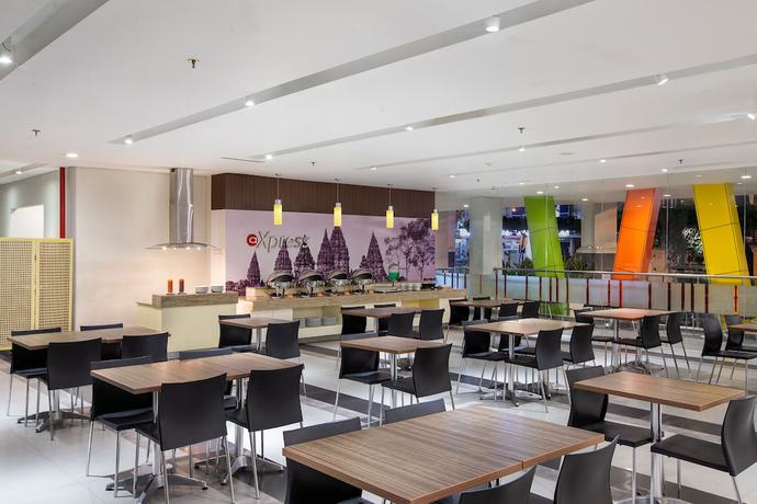 Imagen del bar/restaurante del Hotel Carani. Foto 5