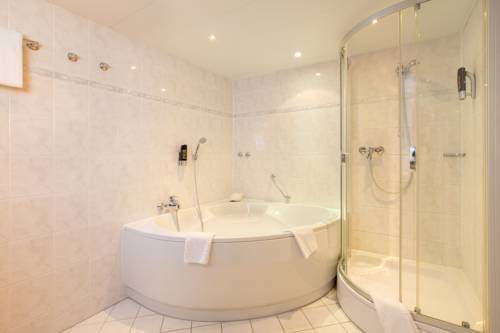 Imagen de la habitación del Hotel Carat Golf and Sporthotel. Foto 5