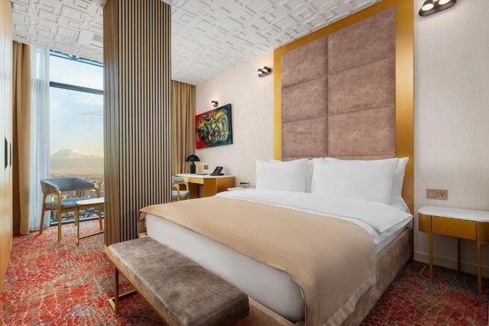 Imagen de la habitación del Hotel Carat Yerevan. Foto 6