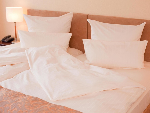 Imagen de la habitación del Hotel Carathotel Basel. Foto 10