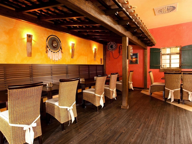 Imagen del bar/restaurante del Hotel Carathotel Basel. Foto 3