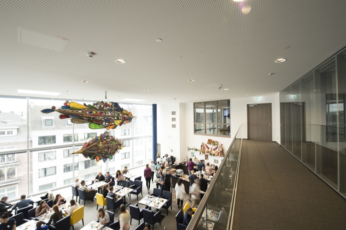 Imagen del bar/restaurante del Hotel Carathotel Düsseldorf City. Foto 6