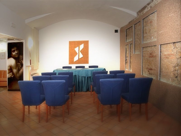 Imagen general del Hotel Caravaggio, Nápoles. Foto 4