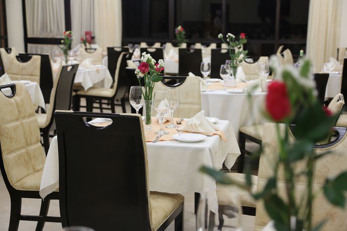 Imagen del bar/restaurante del Hotel Caravan. Foto 4