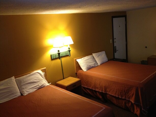 Imagen de la habitación del Hotel Caravan Motel, City of Niagara Falls. Foto 15
