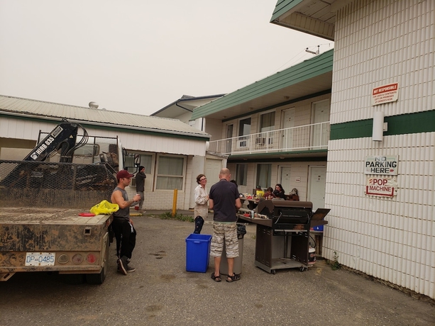 Imagen de los exteriores del Hotel Caravan Motel, Fort St John. Foto 14