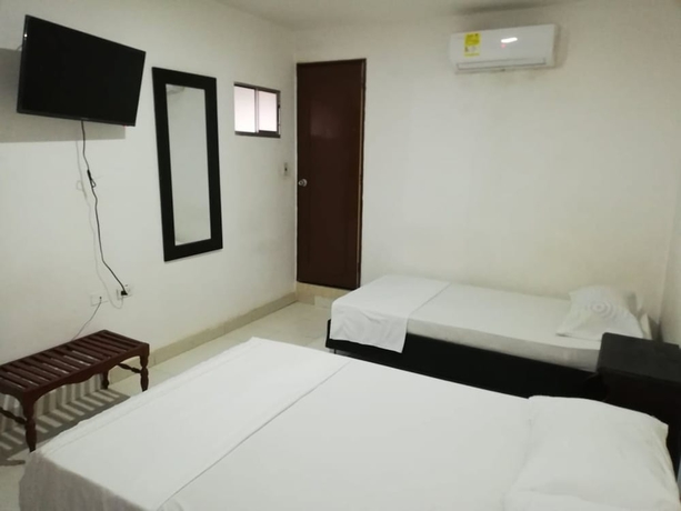 Imagen de la habitación del Hotel Caravana. Foto 14