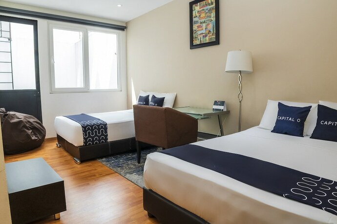 Imagen de la habitación del Hotel Caravansaro Goldsmith. Foto 14