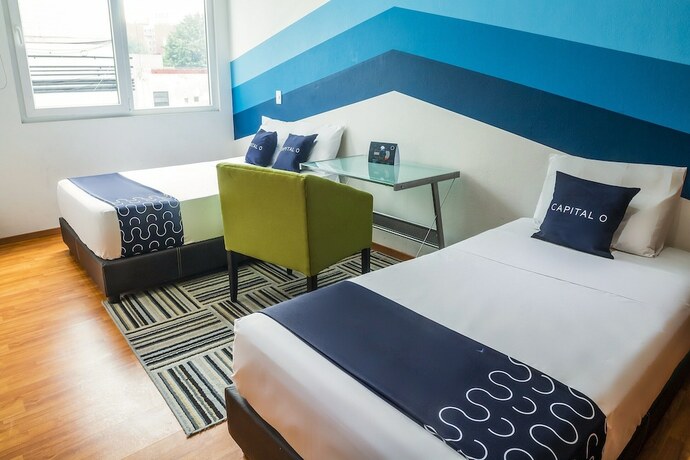 Imagen de la habitación del Hotel Caravansaro Goldsmith. Foto 15