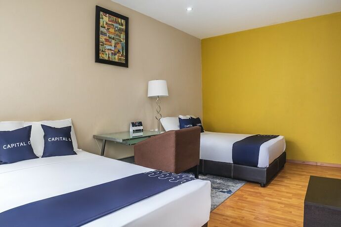 Imagen de la habitación del Hotel Caravansaro Goldsmith. Foto 19