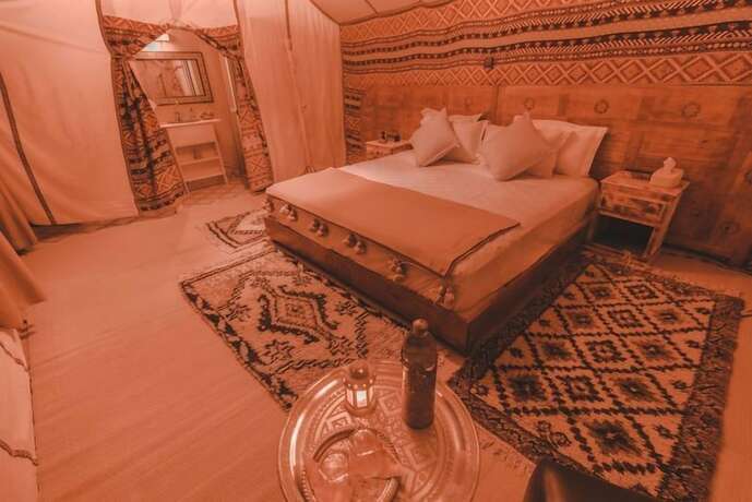 Imagen de la habitación del Hotel Caravanserai Luxury Desert Camps. Foto 18