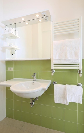 Imagen de la habitación del Hotel Caravel, Fano. Foto 9