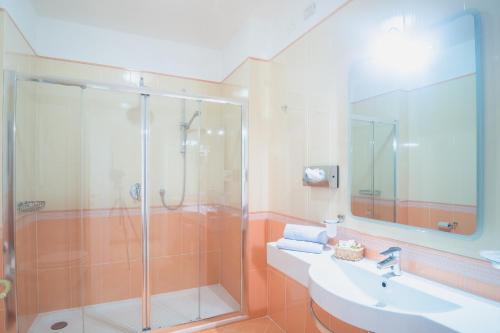 Imagen general del Hotel Caravel, Limone sul Garda. Foto 1