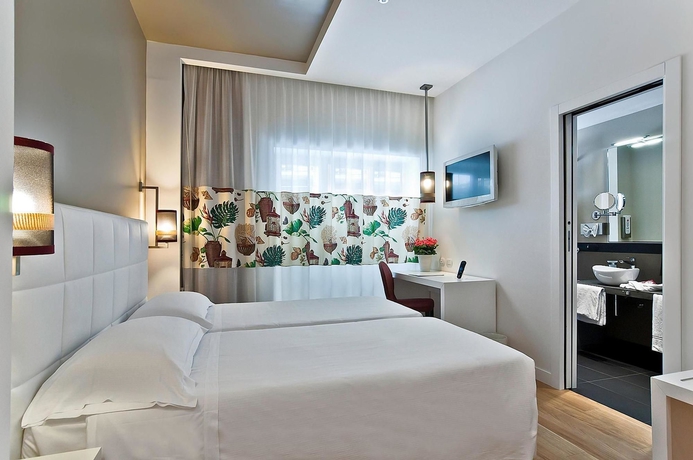 Imagen de la habitación del Hotel Caravel, Roma. Foto 6