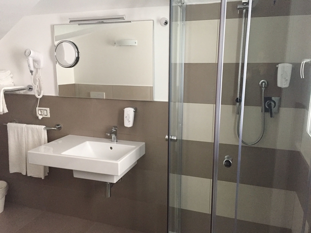 Imagen de la habitación del Hotel Caravel, Vasto. Foto 6