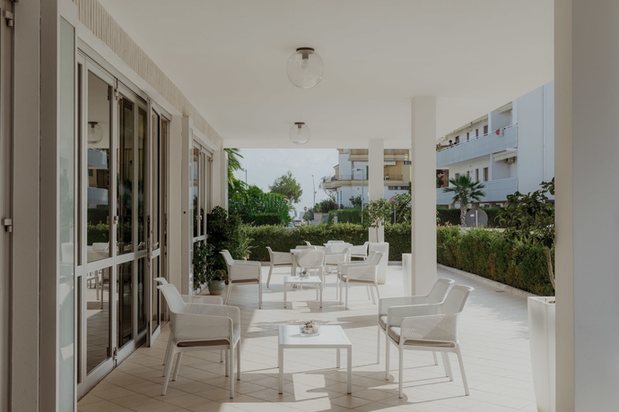 Imagen de los exteriores del Hotel Caravel, Vasto. Foto 13