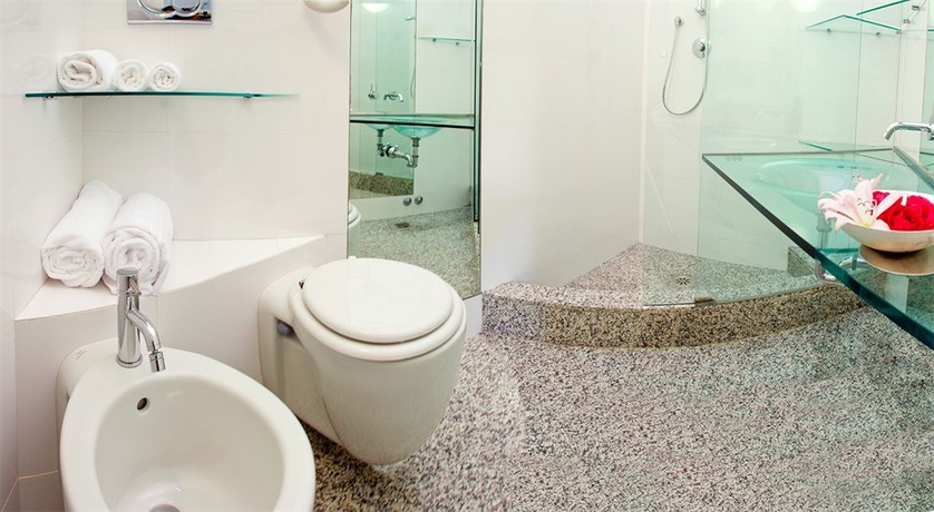 Imagen de la habitación del Hotel Caravelle, Diano Marina. Foto 5