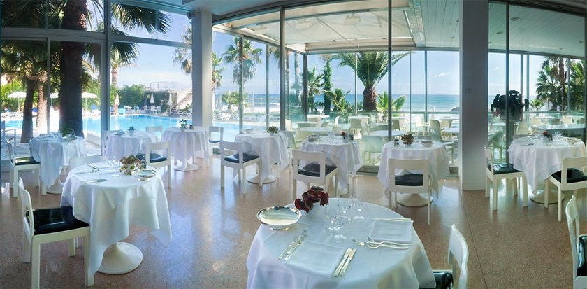 Imagen del bar/restaurante del Hotel Caravelle, Diano Marina. Foto 4