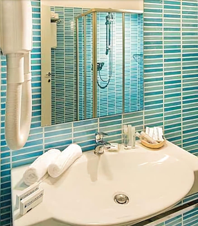 Imagen de la habitación del Hotel Caravelle. Foto 4