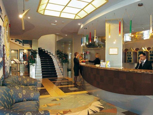 Imagen de los interiores del Hotel Caravelle and Minicaravelle. Foto 5