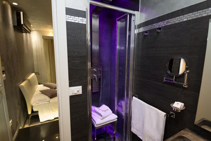 Imagen de la habitación del Hotel Caravita. Foto 9