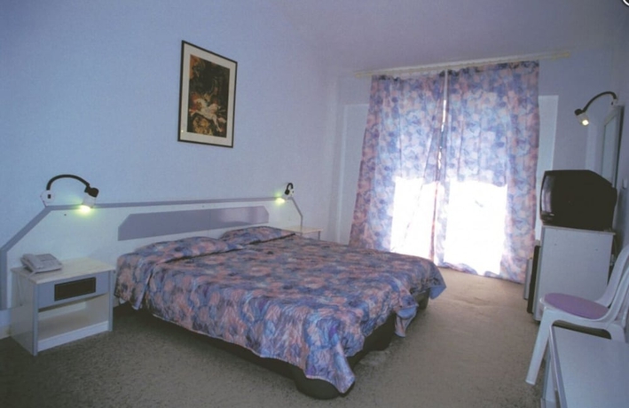 Imagen de la habitación del Hotel Caravos. Foto 10
