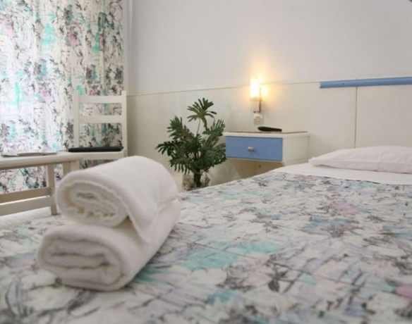 Imagen de la habitación del Hotel Caravos. Foto 11