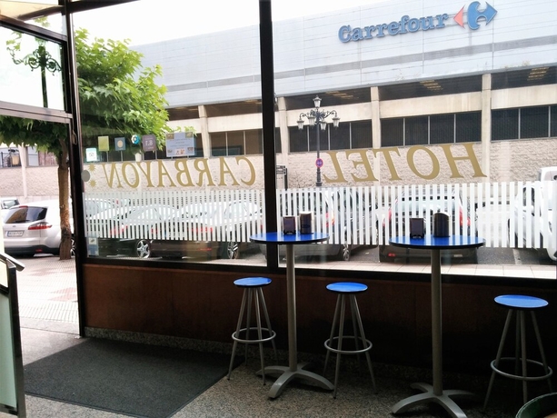 Imagen de los interiores del Hotel Carbayón. Foto 19