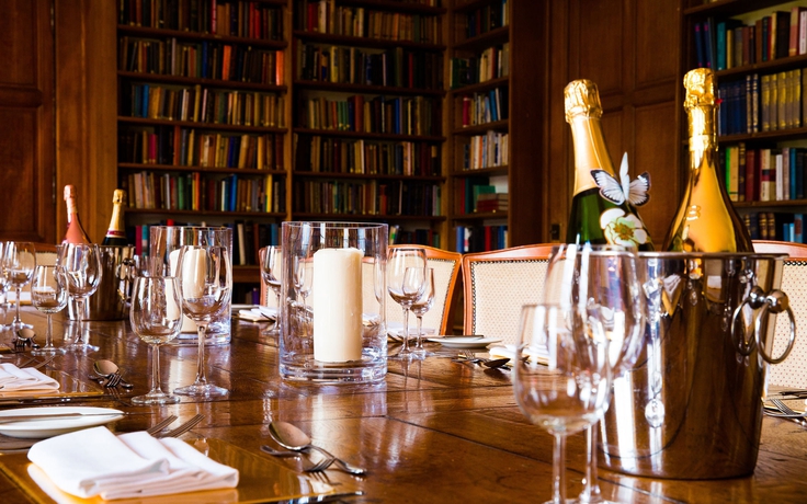 Imagen del bar/restaurante del Hotel Carberry Tower Mansion House and Estate. Foto 4