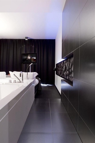 Imagen de los interiores del Hotel Carbon Hotel - Different Hotels. Foto 7