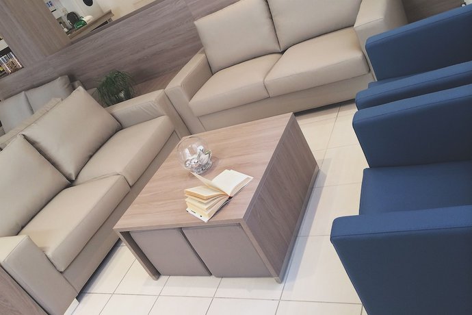 Imagen de los interiores del Hotel Carbonell. Foto 16