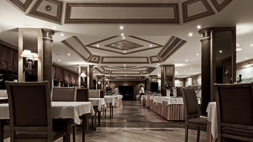 Imagen del bar/restaurante del Hotel Carcavelos Beach. Foto 2