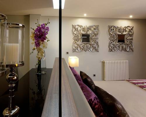 Imagen de la habitación del Hotel Cardal. Foto 4