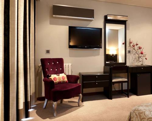 Imagen de la habitación del Hotel Cardal. Foto 14