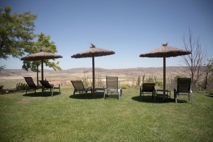 Imagen de los exteriores del Hotel Cardamomo Sigüenza. Foto 10