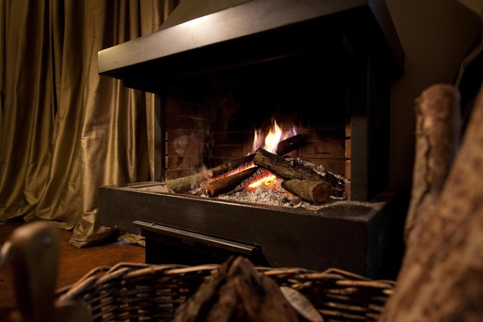 Imagen del bar/restaurante del Hotel Cardamomo Sigüenza. Foto 3