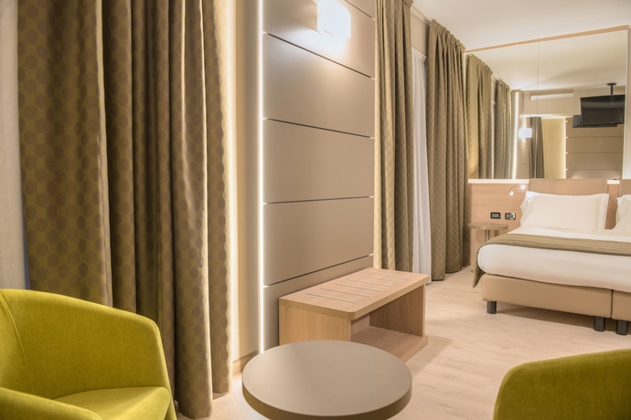 Imagen de la habitación del Hotel Cardano Malpensa. Foto 5