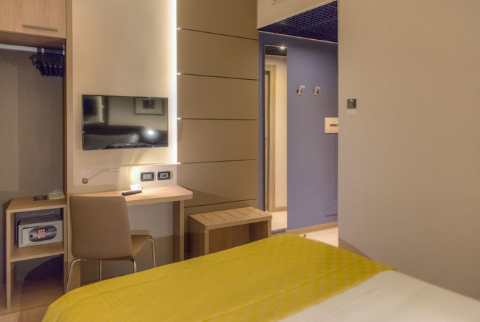Imagen de la habitación del Hotel Cardano Malpensa. Foto 10